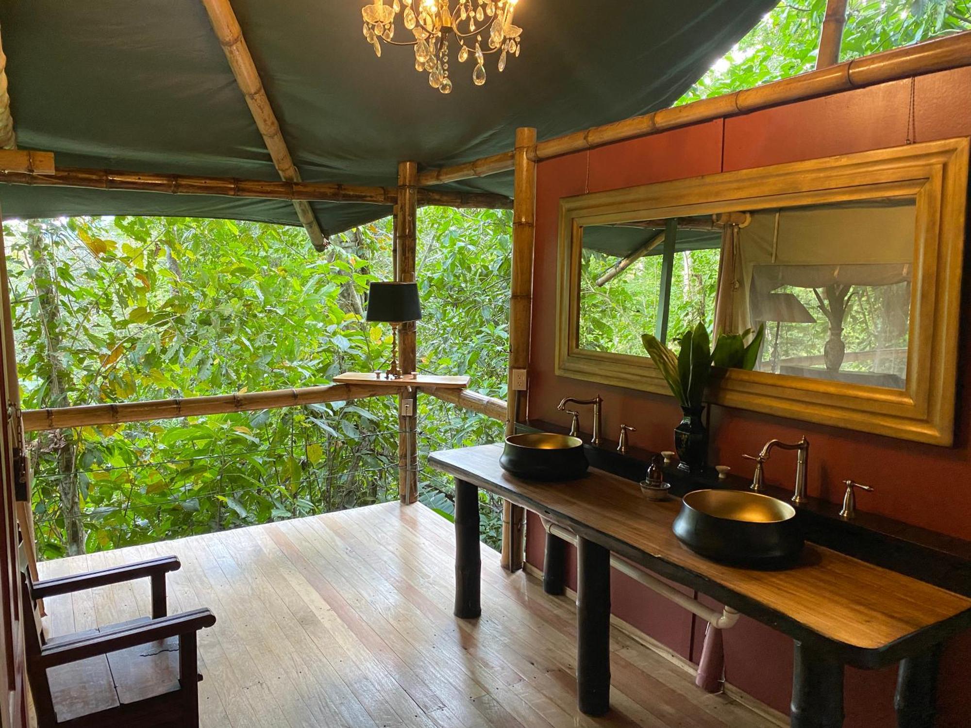 Colina Secreta - Glamping And Villas Puerto Viejo de Talamanca Exterior photo