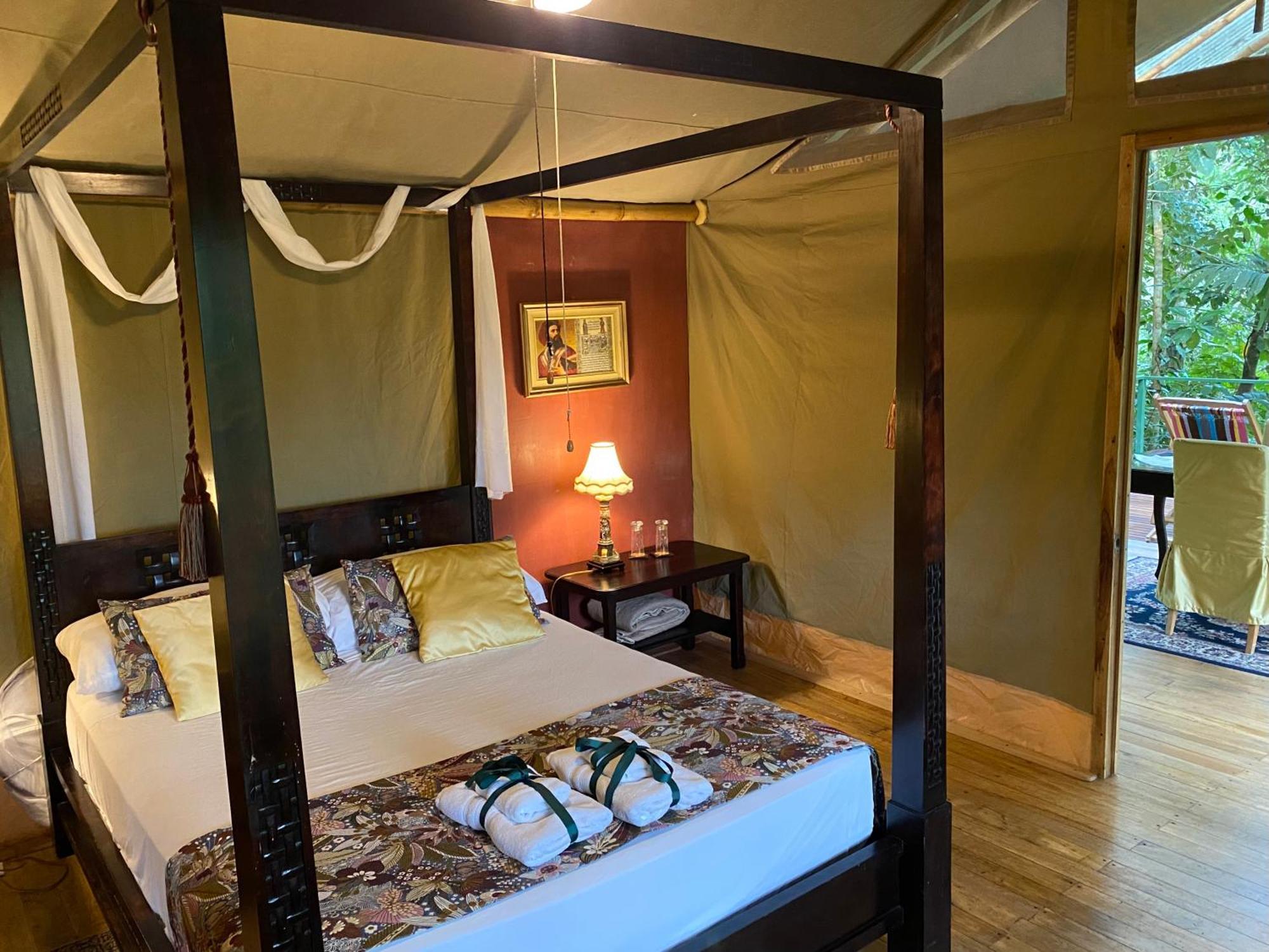 Colina Secreta - Glamping And Villas Puerto Viejo de Talamanca Exterior photo