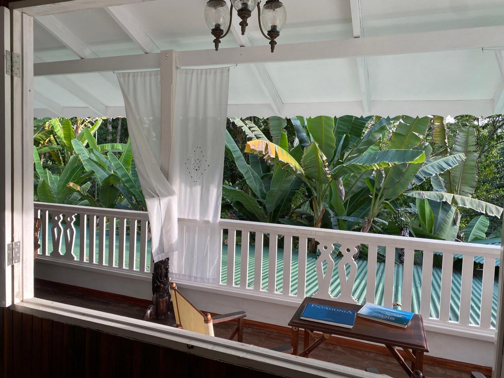 Colina Secreta - Glamping And Villas Puerto Viejo de Talamanca Exterior photo
