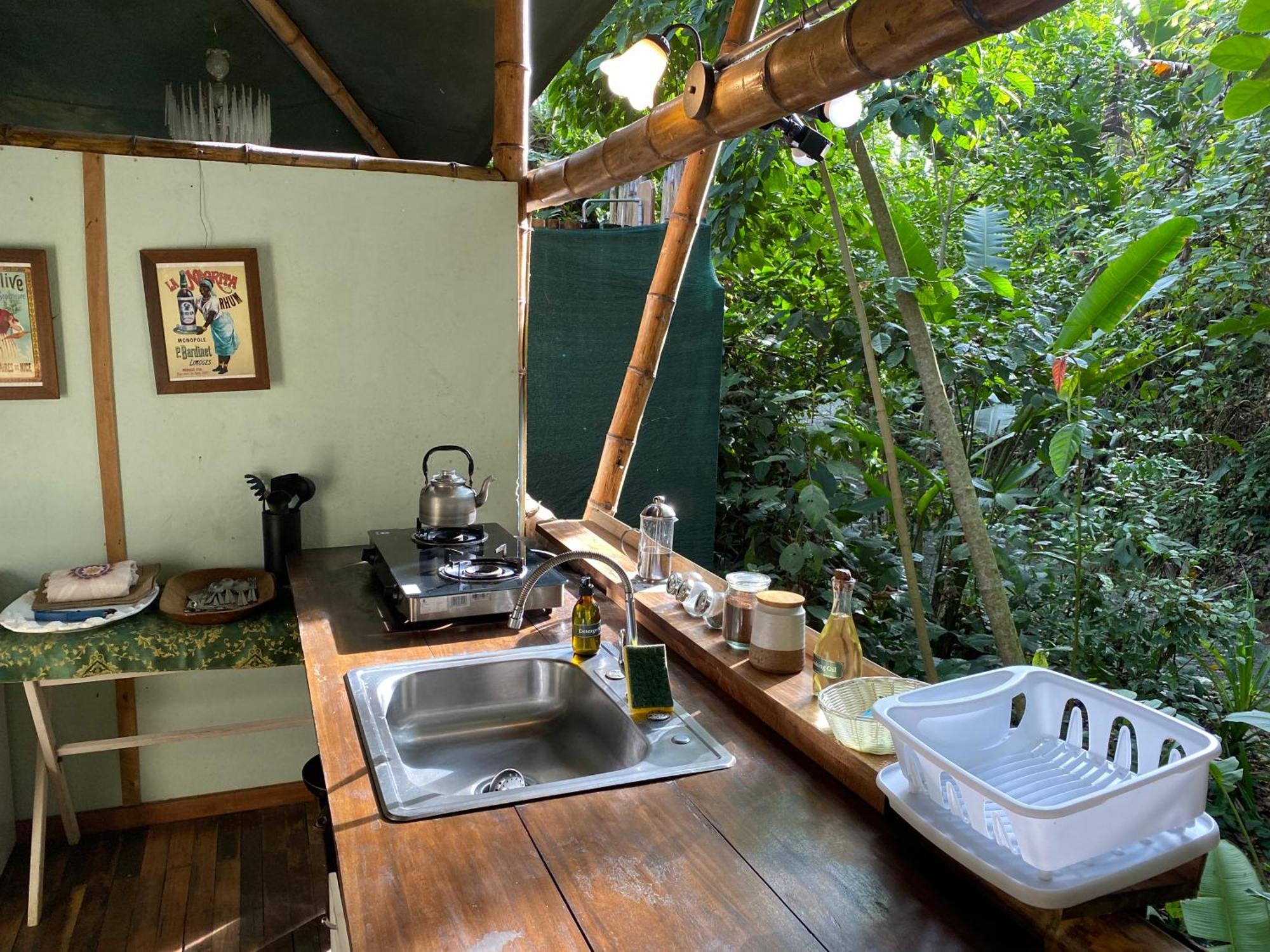 Colina Secreta - Glamping And Villas Puerto Viejo de Talamanca Exterior photo